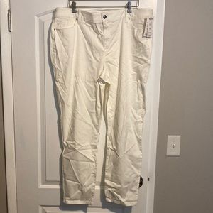 NEW Women’s Chico’s Secret Stretch Denim Jegging Jean Basic Ecru White Size 20R